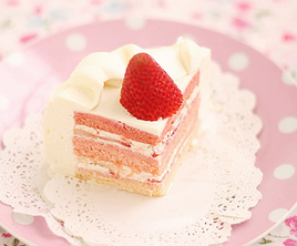 XXX sakuraojousama:  strawberry sweets by bossacafez photo