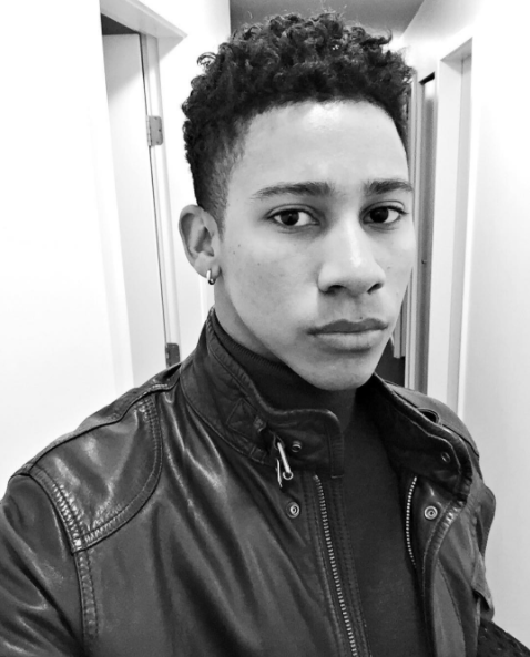 keiynanlonsdalesource:↳ Keiynan Lonsdale + B&amp;W solo pictures