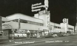 retropopcult:  ABC Studios in Hollywood, circa 1940  @empoweredinnocence