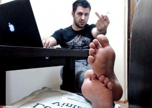 realmensfeetstink:  Always obey an alpha stud when he orders you to get down on your