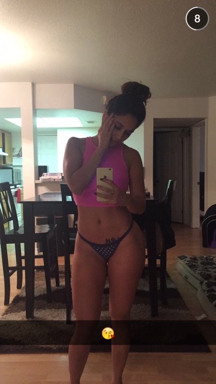 thelifeofelrey:  Tianna snapchat game is strong