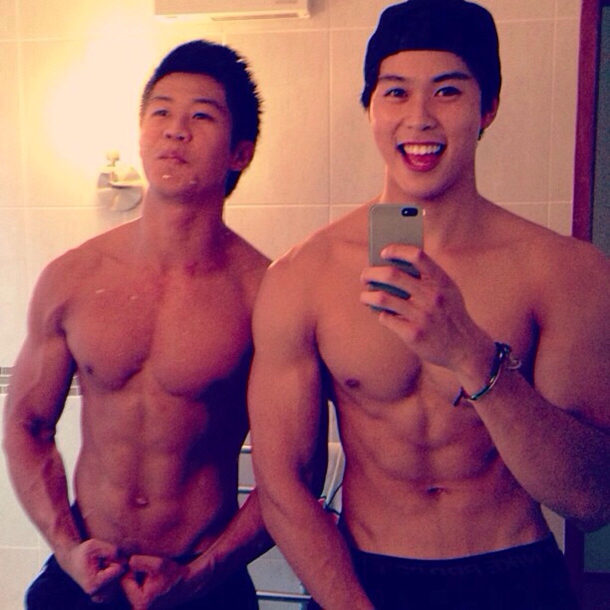 Viva!Asian hunks!