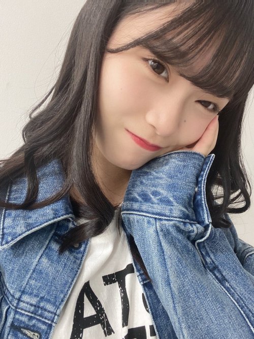 小越 春花 (NGT48)さんのツイート: デニム いつもと違った雰囲気なんだけど、今より少し若く見える気がします… t.co/Z29OBgKCjw t.