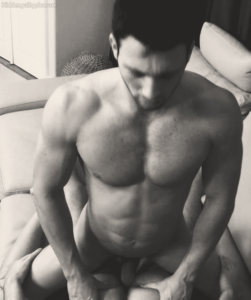 hotmales-n-stuff:  Hot Males ‘n Stuff… your source for hot guys and way more please also visit my friends at Faggy Dance 