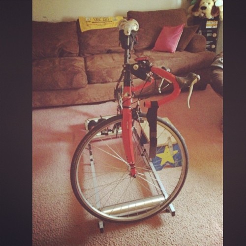 deucedlydouce: I got the #rollers set up in my living room. #deucedimples #blackbikerchick #bikelif