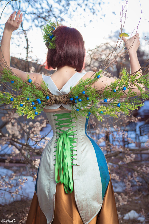straitlaceddame: Photography: Weneals Photography and RetouchingModel, Corset, Wings, Styling: 
