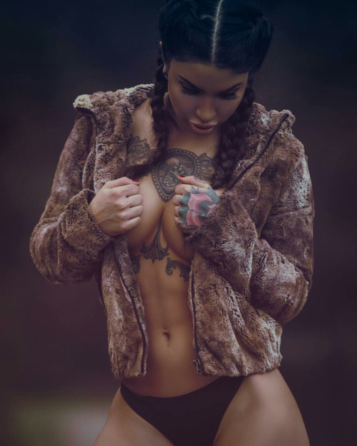 eyesfavouritecandy:  Hot and Sexy …… want more follow https://www.facebook.com/hotangels66