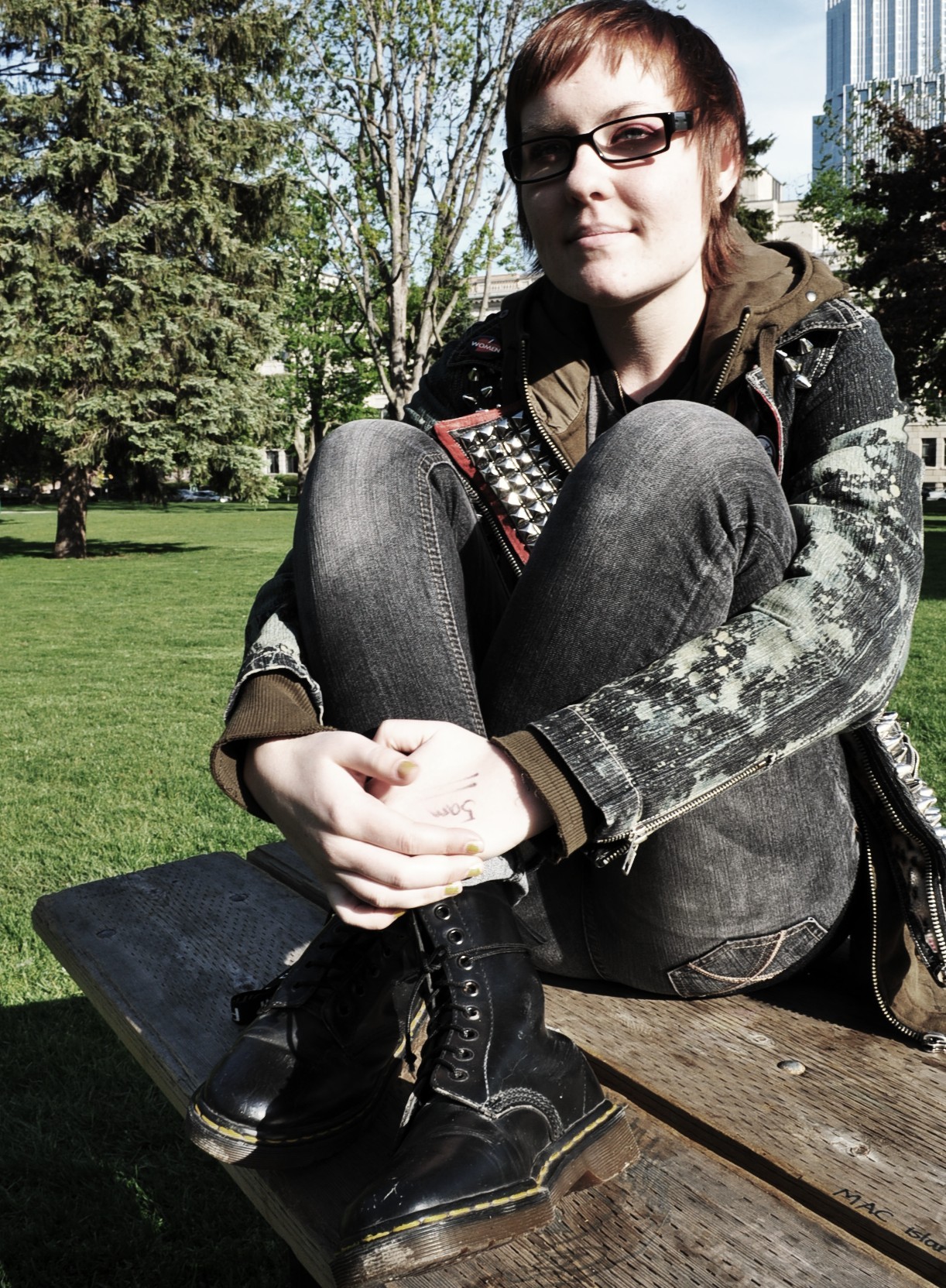 vomitgore:  D’aweee, looking at old photos. Lil’ ponx Me. I still haven’t finished