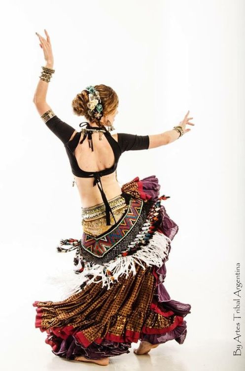 sartorialadventure: Belly dance costumes (click to enlarge) I can&rsquo;t begin to tell you how 