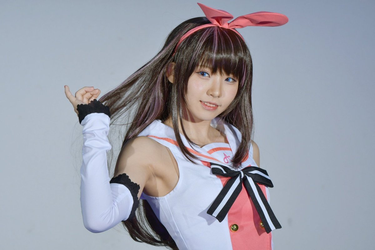 日本Cosplayerえなこ(Enako)超可愛 憑電眼吸70萬粉絲 | Jdailyhk