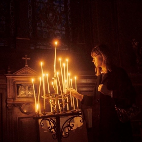 isabelcostasixties: Françoise Hardy burning a candle in the church of her parish: La Trinit&e