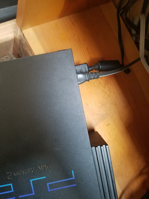 storm-driver: sylphwhisperer:  secretsaresilly:   an0nymz:   secretsaresilly:  dailytweets:  @an0nymz In response to your tags, this was a cord used to hook up a PlayStation or PlayStation 2, with RCA heads on one end, and that rectangular head on the