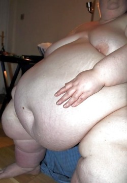 wildnothingiscool:I hope someday I fuck someone this BIG :3