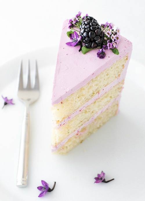 sweetoothgirl:Blackberry Lime Cake