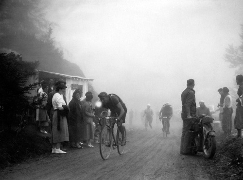 classicvintagecycling: Riding through the mist, Tour de France, 1936.