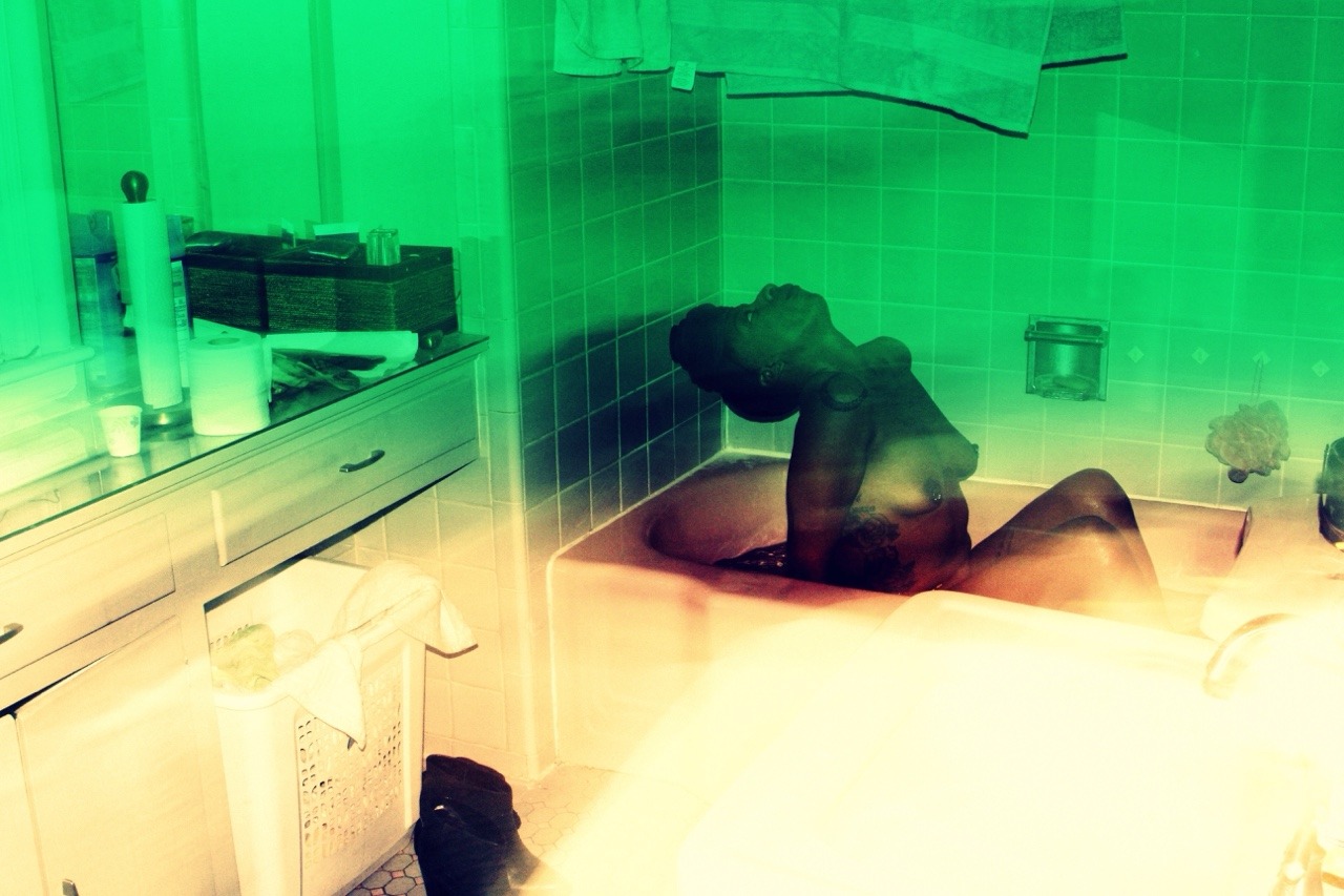 rockcitylookbook:  breegant  Shot by blameitonblair