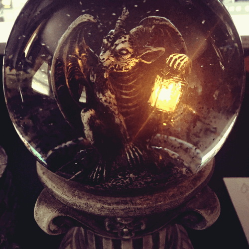 hauntedhousewife:  Spooky snow globes make me a very happy girl. 