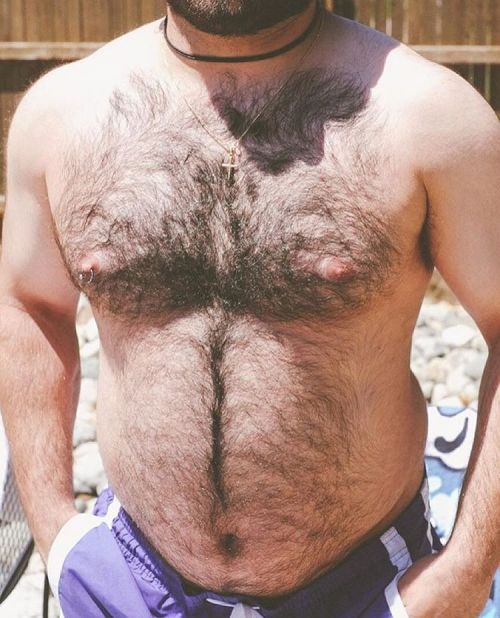bearweek365:  belly.  Via @thebearmag   ❌❌❌Want to be FEATURED? Follow @bearweek365 & tag your pics with #bearweek365 ❌❌❌ #homogenius #bearweek365  #hairy #hairychest #hairymuscle#hairybeast #sexybeast #musclebeast #gaydude #gaymuscle