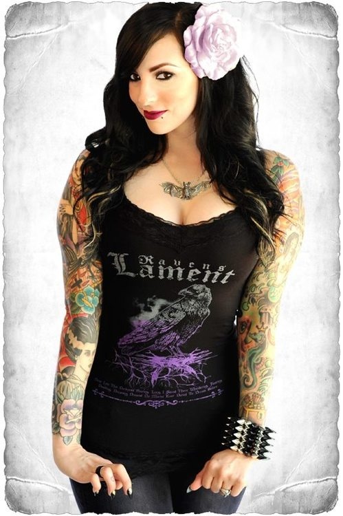 nothing-beats-tatooed-babes:  More here Nothing Beats Tattooed Babes