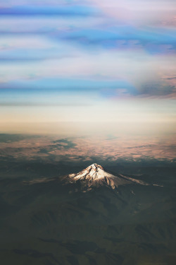 avenuesofinspiration:  Mount Hood | Photographer