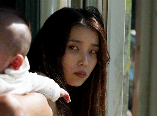 jangman-wol:Lee Ji-eun (IU) as So-young in BROKER / 브로커 (2022) dir. Hirokazu Kore-eda