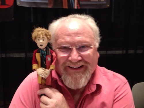 doctorpuppet:Colin Baker is the first Doctor to meet his puppet! And he tried to steal it.