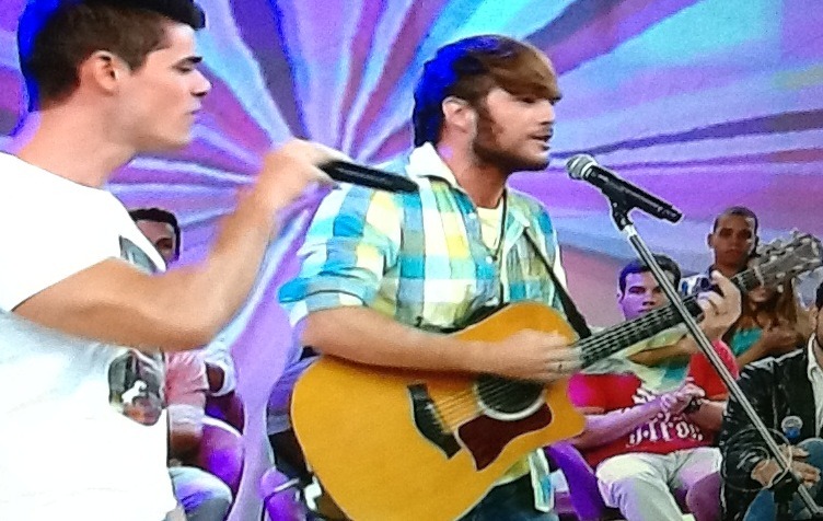 happyrebelde:  Pedro Sol Blanco no Encontro com Fátima Bernardes - 04/01 