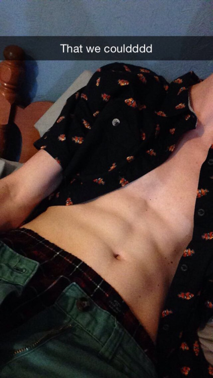 realdudesnaked:    Follow Real Dudes Naked to see more hot amateur guys!!!   