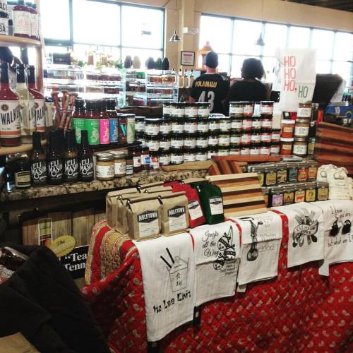 Impromptu #pop up event for the #holidays today-Tuesday at Parkway Wine & Spirits in #Smyrna. Co