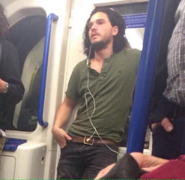 Jon Snow @ metro
