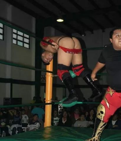 Porn Luchador en rica tanguita photos