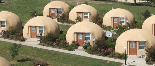 smallandtinyhomeideas:US Dome Builders | ↬Giovanna Allegretti of Affordable Green Building