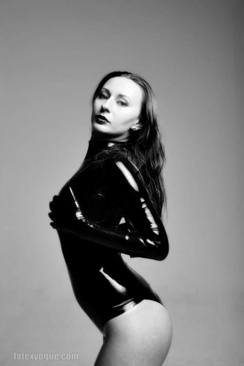 latexvogue: Black and white :) Black latex leotard taken by Murhaaya.com  More at: www.latexv