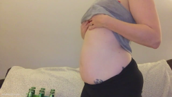 italian-belly: Amy is back on stuffer31  Amy/ stuffer31