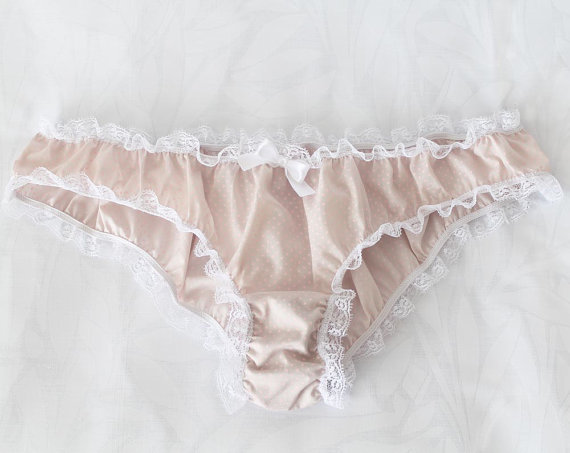 inlovewithburlesquelingerie:  Ollegoria 