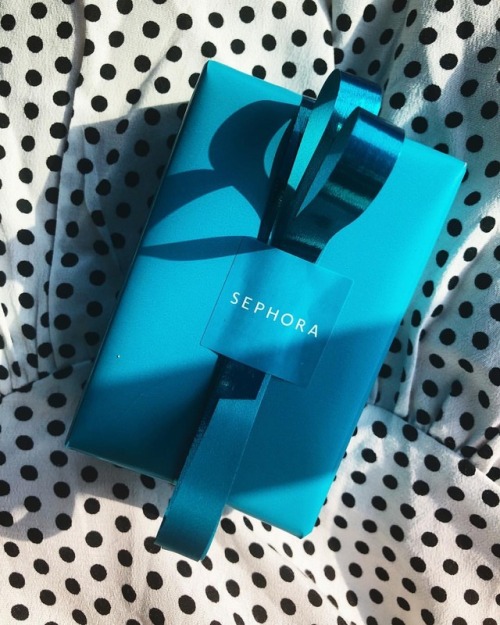 Mother’s Day. For my mom I choose perfume @yslbeauty from @sephorapolska  #gift #mothersday #m