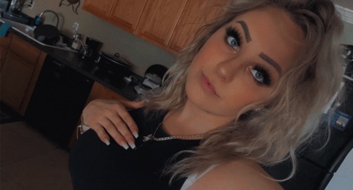 desiredundesirable:Why’s it the ones that never show face that have so much to