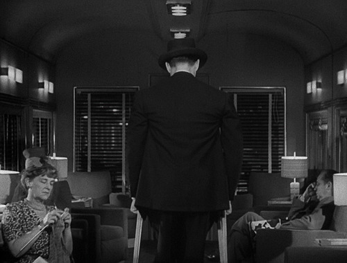  Double Indemnity – (1944) dir. Billy Wilder 