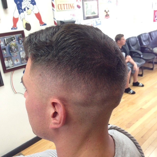 Slanging haircuts all dAy … #fade #babysoft #barbergvng #fashion #blb #razorcut #haircut #hairstyle