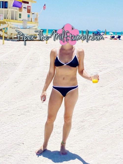 piper-the-milf: Challenge to our followers, if I get 100 notes/reblogs on this pic by the end of the