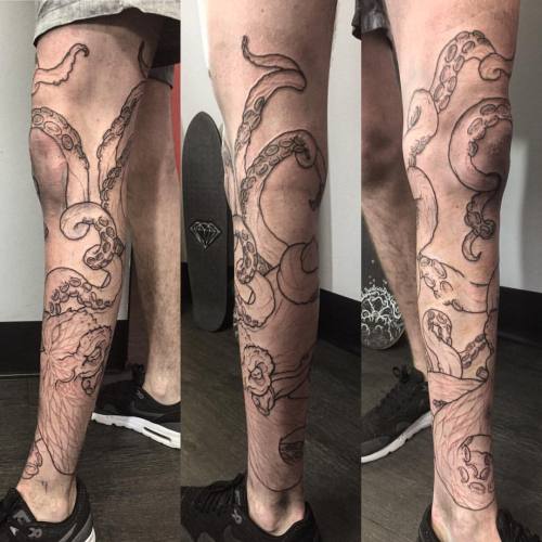 akostattoo: Today’s cool octopus #tat #tattoo #tattoos #tattoosketch #tattoodesign #ink #inked