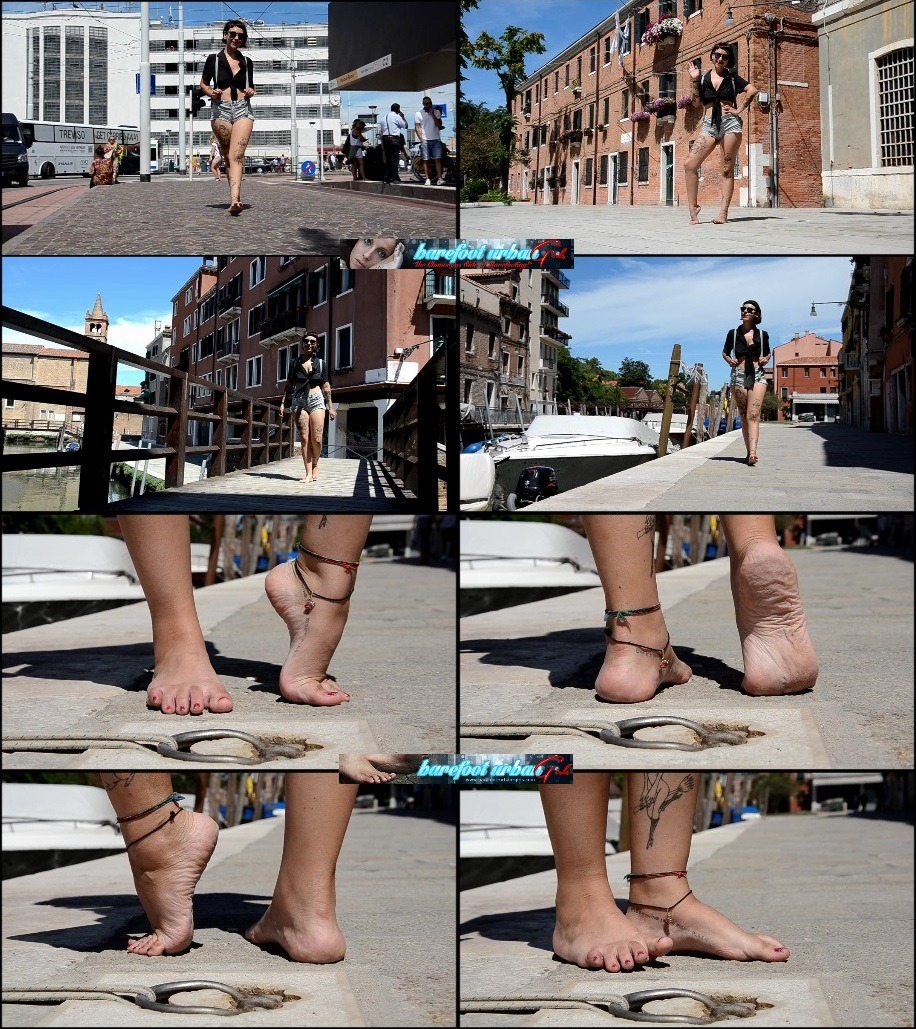SIZZLING HOT UPDATE from BAREFOOT URBAN GIRLS!!!This week we have a photoset of