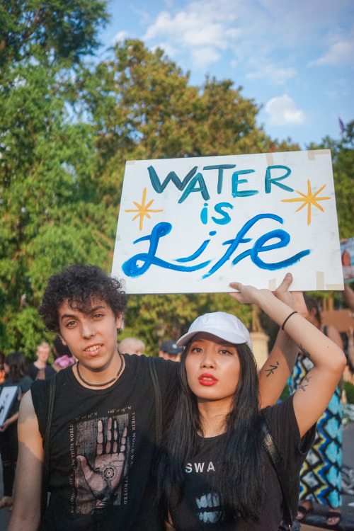 activistnyc: Rally in solidarity with #StandingRock. #NoDAPL #waterislife #protectthesacred #DakotaA