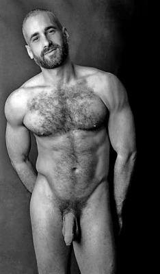 cuddlyuk-gay:  I generally reblog pics of guys with varying degrees of hair, if you want to check out some of the others, go to: http://cuddlyuk-gay.tumblr.com  