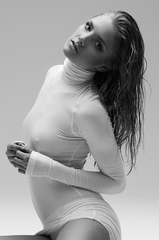 stefanofabbri:  Outtake #3 &lsquo;In The Cut&rsquo; - Caroline Kristiansen