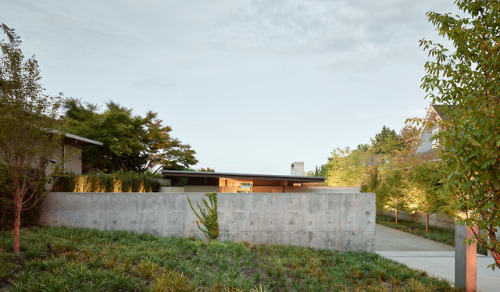 remash:the lake house ~ suyama peterson deguchi | photos © kevin scott