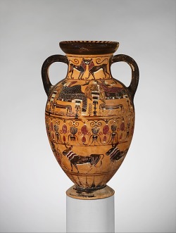 ancientpeoples:  Terracotta vase  At the