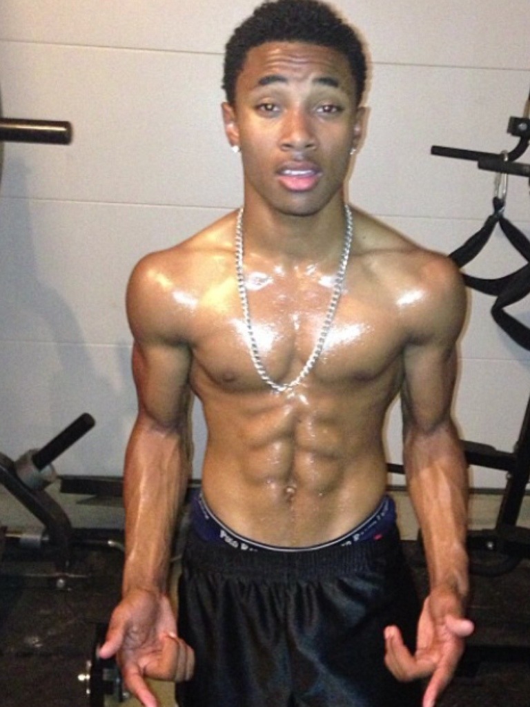 yourrrniggasdick:  essfitcee:  cashstr8:  sexyredbones:  I’m asking the question