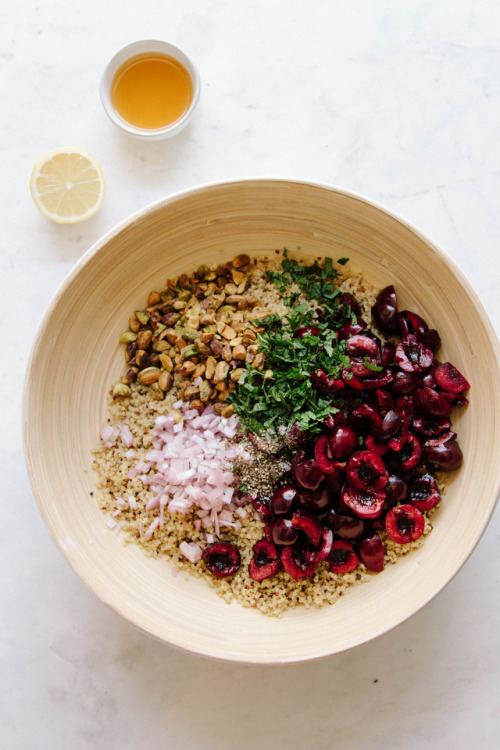 Cherry, Pistachio + Mint Quinoa Salad (via The Simple Veganista)… Juicy cherries, nutty pista