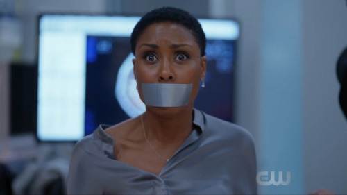 onlygoodtapegagcloseups: Black Lightning - S01E06 ‘Three Sevens: The Book of Thunder’ (Christine A